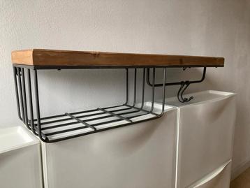 Industrieel wandrek beschikbaar voor biedingen