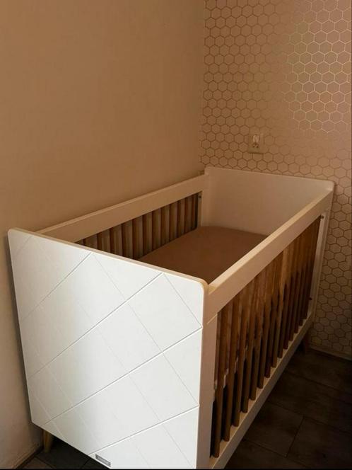 Ledikant, Kinderen en Baby's, Kinderkamer | Complete kinderkamers, Zo goed als nieuw, Jongetje of Meisje, Ophalen
