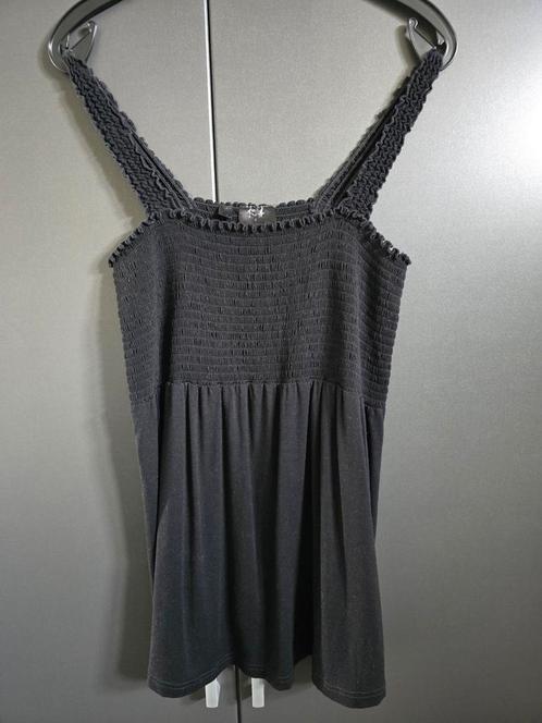 Zwarte top met gesmokt bovenlijf maat L, Kleding | Dames, Tops, Zo goed als nieuw, Maat 42/44 (L), Zwart, Zonder mouw, Ophalen of Verzenden