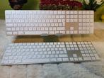 Apple Magic Keyboard (2x) - Draadloos - Qwerty, Gebruikt, Ophalen of Verzenden, Draadloos, Qwerty