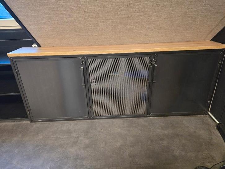 Schuine wandkasten, Huis en Inrichting, Kasten | Wandmeubels, Zo goed als nieuw, Minder dan 100 cm, Minder dan 150 cm, 50 tot 75 cm