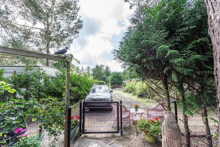 Ruim L-chalet met dubbele veranda en volledig omheinde tuin, Caravans en Kamperen, Stacaravans, tot en met 4, Ophalen of Verzenden