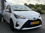 Toyota Yaris 1.5 Hyb. Active RIJKLAAR-NAVI-CRUISE-CAMERA- NA, 1497 cc, Euro 6, 4 cilinders, Wit