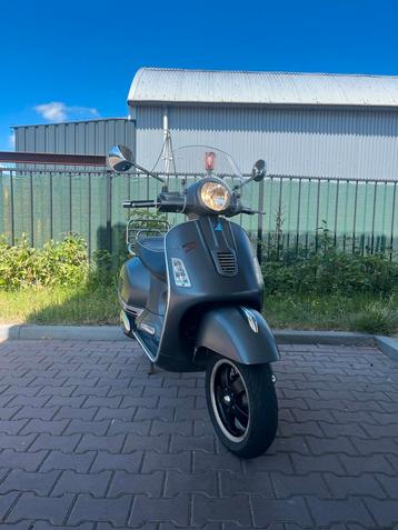 Vespa GTS Super | 125cc | 2013 | A1 | In zeer nette staat! beschikbaar voor biedingen