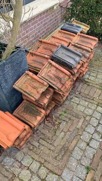 Kruispannen te koop in oranje en zwart (gesmoord) beschikbaar voor biedingen