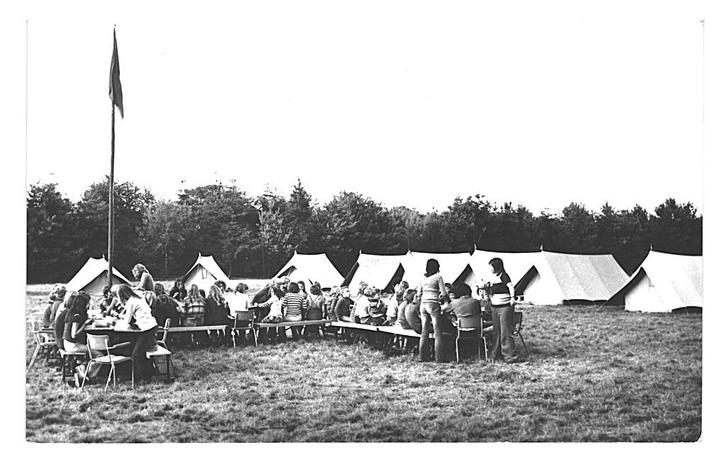 974793 Hummelo Gld jr 70 Nivon Kinderkampen Gelopen met post, Verzamelen, Ansichtkaarten | Nederland, Gelopen, Gelderland, 1960 tot 1980