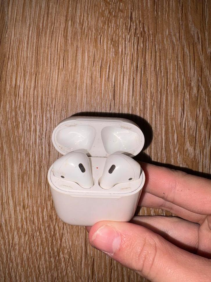 AirPods 2e Gen - Rechts Zacht, Losse Verkoop Mogelijk, Audio, Tv en Foto, Koptelefoons, Gebruikt, Overige merken, Draadloos, Verzenden