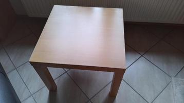 vierkant bijzet tafeltje beschikbaar voor biedingen