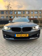 BMW 3-Serie GT 328I Aut8 2014 Grijs, Auto's, BMW, Automaat, 745 kg, 74 €/maand, Zwart