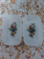 Opaal Schaaltjes met Fruit - 18 cm (Set van 2), Antiek en Kunst, Ophalen of Verzenden
