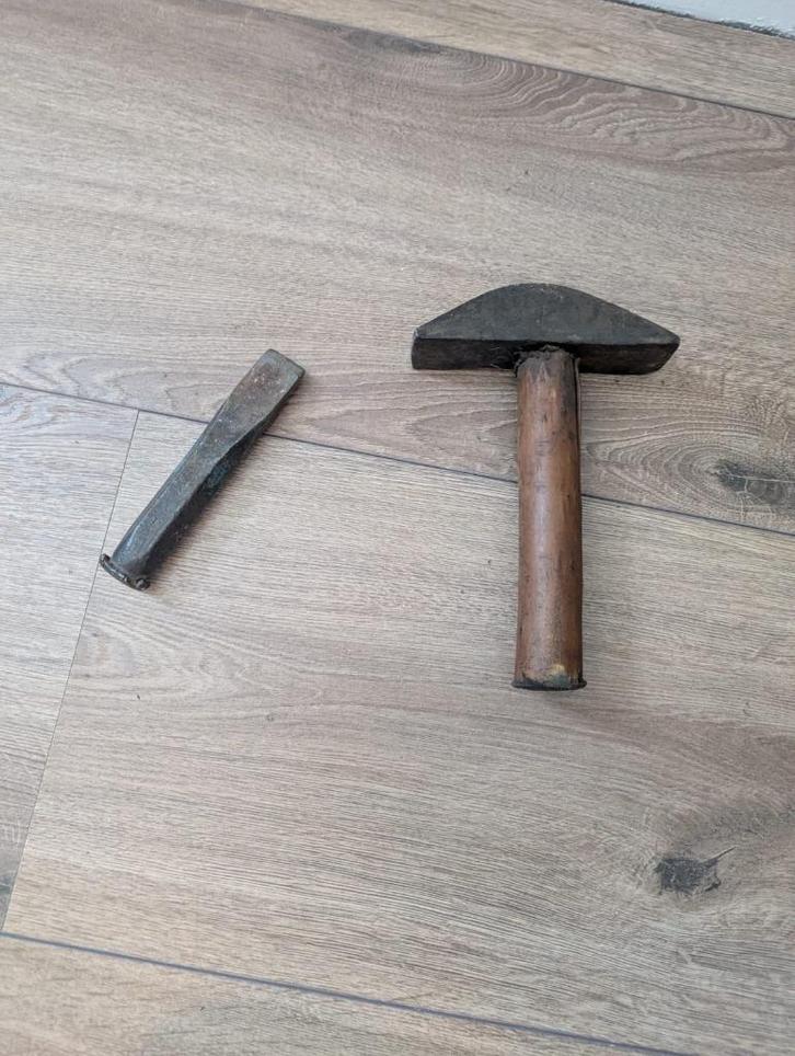 Oud smidshamer & beitel – vintage gereedschap / decoratief, Verzamelen, Overige Verzamelen, Gebruikt, Ophalen of Verzenden