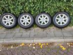 4 winterbanden op originele volvo 16 inch velgen. 215/65 16, Auto-onderdelen, Banden en Velgen, Ophalen, 215 mm, 16 inch, Banden en Velgen