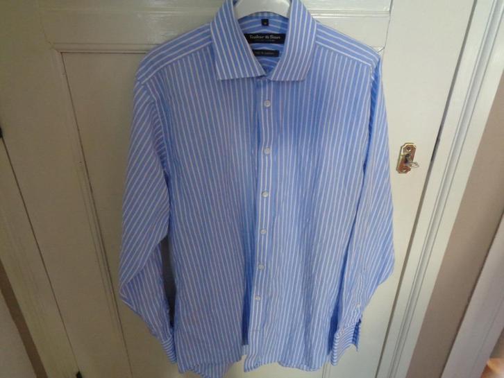 TAILOR & SON overhemd:mt 39, Kleding | Heren, Overhemden, Zo goed als nieuw, Halswijdte 39/40 (M), Blauw, Ophalen of Verzenden