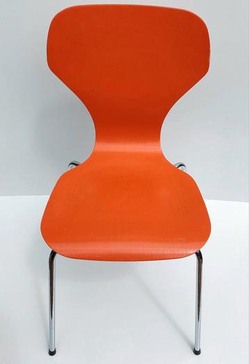 Vintage Phoenix Deens Design Vlinderstoel Oranje/rood Stoel beschikbaar voor biedingen
