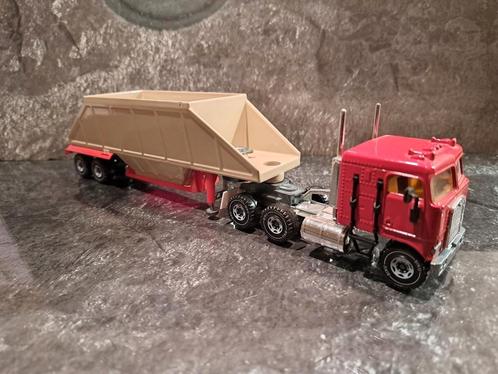 SIKU 3420 Kenworth met onderlosser zandtrailer, Hobby en Vrije tijd, Modelauto's | 1:50, Zo goed als nieuw, Bus of Vrachtwagen