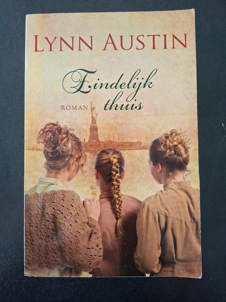 Lynn Austin - Eindelijk thuis, Boeken, Literatuur, Zo goed als nieuw, Amerika, Ophalen of Verzenden