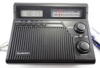 Vintage radiowekker  NOS  1975-80 batterij, Antiek en Kunst, Antiek | Klokken, Ophalen