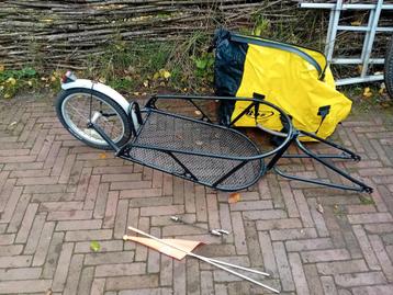 Complete bob yak(jak)  beschikbaar voor biedingen