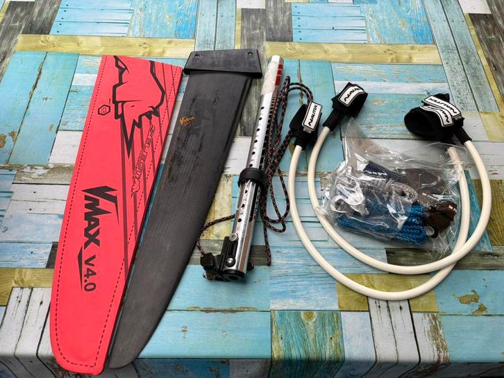 Vmax en Vector vinnen, rdm verlenger, trim set en 30” lijnen, Watersport en Boten, Windsurfen, Zo goed als nieuw, Overige typen