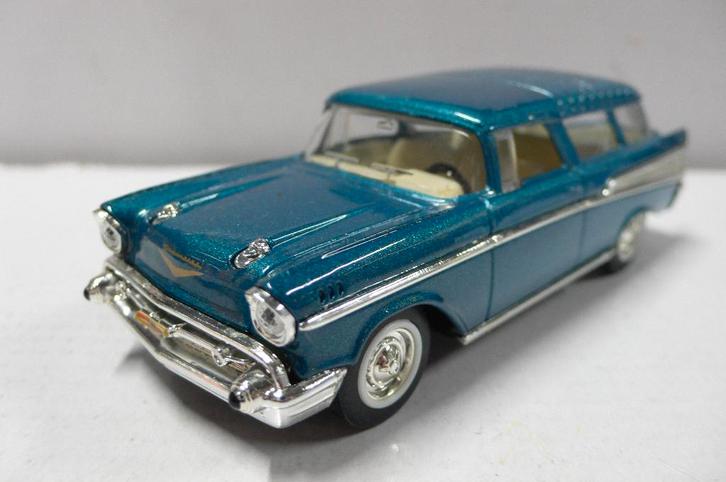 chevrolet bel air nomad 1957   1/43, Hobby en Vrije tijd, Modelauto's | 1:43, Nieuw, Auto, Overige merken, Verzenden