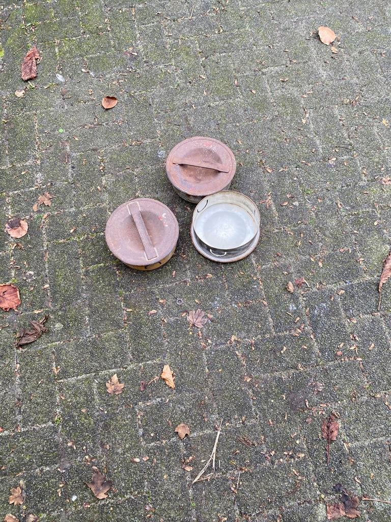 Melkbusdeksels, Dieren en Toebehoren, Hondenvoerbakken en Drinkbakken, Ophalen of Verzenden, Zo goed als nieuw