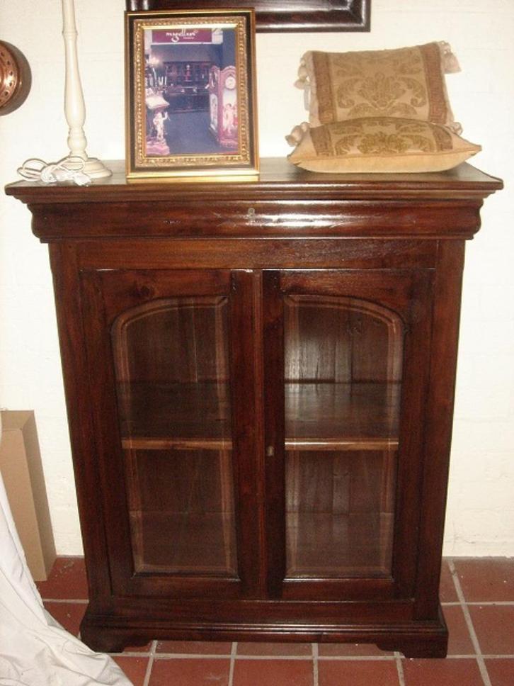 NIEUWE unieke massief teakhouten vitrine kast Louis Philippe, Huis en Inrichting, Woonaccessoires | Overige, Nieuw, Ophalen