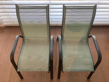 Kinderstoelen: buitenstoeltjes beschikbaar voor biedingen