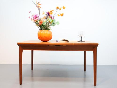 Grote vintage eettafel teak Henning Kjaernulf, Huis en Inrichting, Tafels | Eettafels, Zo goed als nieuw, 50 tot 100 cm, 200 cm of meer