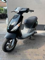 ⭐️️Piaggio zip 2t 50cc Brom 8000 km Nieuwstaat️⭐️, Ophalen