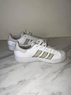 Adidas superstar wit goud uk 7,5, maat 41 1/3, Ophalen of Verzenden, Wit, Zo goed als nieuw, Sneakers of Gympen