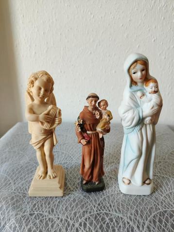 Drie prachtige religieuze beeldjes beschikbaar voor biedingen