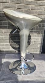 Zilverkleurige barkruk, in hoogte verstelbaar, Gebruikt, 60 tot 90 cm, Ophalen of Verzenden, 1 kruk