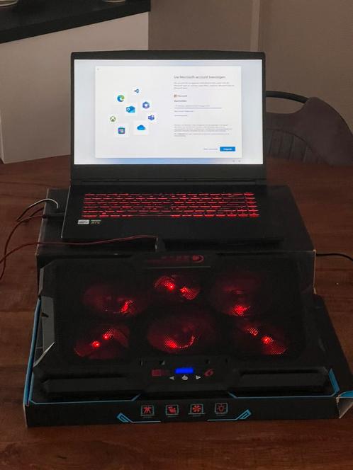 MSI Gaming laptop met laptop koeler, Computers en Software, Windows Laptops, Gebruikt, 15 inch, SSD, 2 tot 3 Ghz, 16 GB, Qwerty