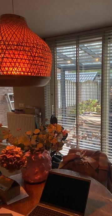 Houten jaloezie beschikbaar voor biedingen