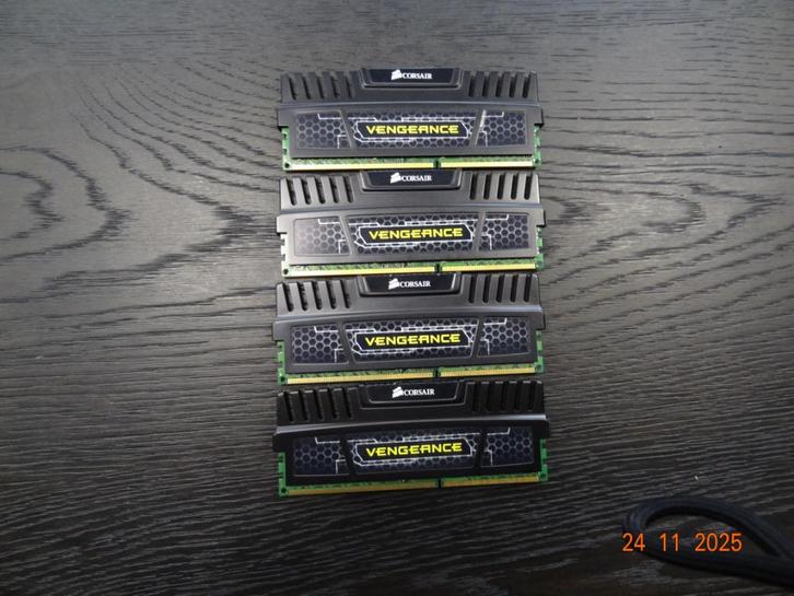 Diverse onderdelen desktop Zie omschijving , ook los te koop, Computers en Software, RAM geheugen, Zo goed als nieuw, Desktop