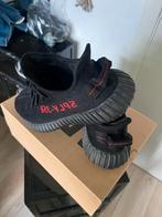 Adidas Yeezy Boost 350 V2 - Zwart. Maat 40., Kleding | Heren, Schoenen, Ophalen of Verzenden, Zo goed als nieuw, Zwart, Sneakers of Gympen