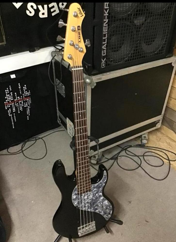 Line-6 Variax 705 Basgitaar BassPod XT Live Zwart, Muziek en Instrumenten, Snaarinstrumenten | Gitaren | Bas, Gebruikt, Elektrisch