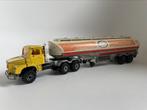 tankwagen Scania 140 super torpedo neus Esso 1/60 Majorette, Ophalen of Verzenden, Gebruikt, Bus of Vrachtwagen, Majorette