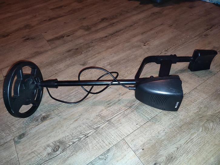 Madine Metaaldetector, Hobby en Vrije tijd, Metaaldetectors, Zo goed als nieuw, Overige merken, Instelbare gevoeligheid, Ophalen of Verzenden