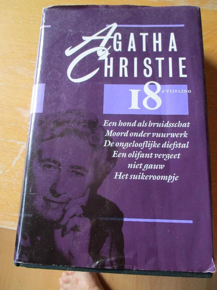 Agatha Christie. "18e Vijfling"., Boeken, Detectives, Gelezen, Tv-bewerking, Ophalen of Verzenden