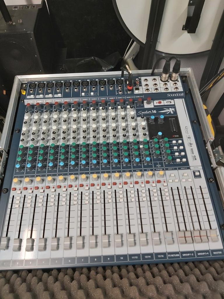 Soundcraft Signature 16 Analoge Mengtafel - Topstaat!, Ophalen, Zo goed als nieuw, 10 tot 20 kanalen, Microfooningang