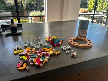 Grimm’s jaarring incl zeer uitgebreid assorti stekere beschikbaar voor biedingen