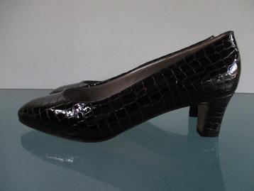ALEXANDRIA | Nieuwe vlotte bruine croco pumps 42.5 beschikbaar voor biedingen
