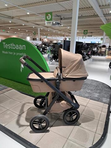 Showmodel Dubatti One E5 Taupe en Grey Kinderwagen 2-1  beschikbaar voor biedingen