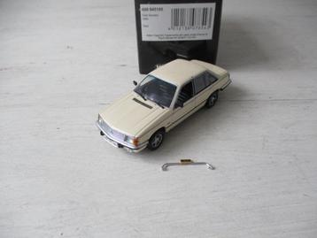  Minichamps Senator 1980 Taxi Schaal 1:43 beschikbaar voor biedingen