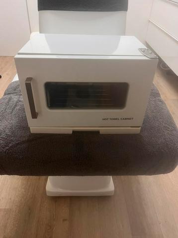 Handdoekenwarmer beschikbaar voor biedingen