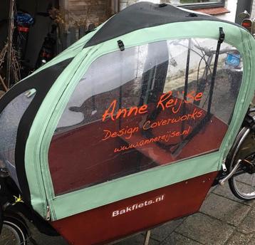 Design rain covers for cargobikes  