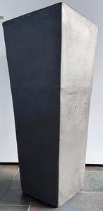Zeer grote en zeer zware design planten pot, Ophalen, Overige materialen, Minder dan 60 cm, Zo goed als nieuw