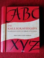 DE KALLIGRAFIEGIDS, Hobby en Vrije tijd, Tekenen, Ophalen of Verzenden, Zo goed als nieuw, Boek of Gids