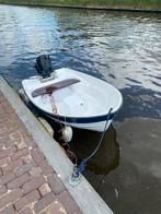 Polyester Boot met motor, Ophalen